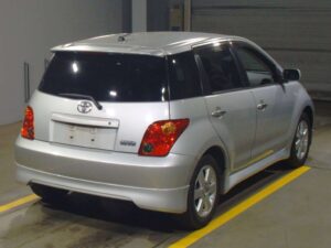 TOYOTA IST 2004