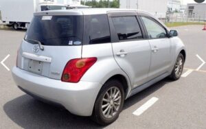 TOYOTA IST 2003