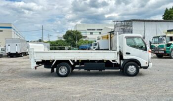 1990 HINO Ranger Flat Body U-FD3HLAA full